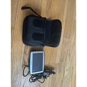 TomTom XL N14644 GPS Navigation Bundle & Charger. US Canada 310 Tested Works EUC